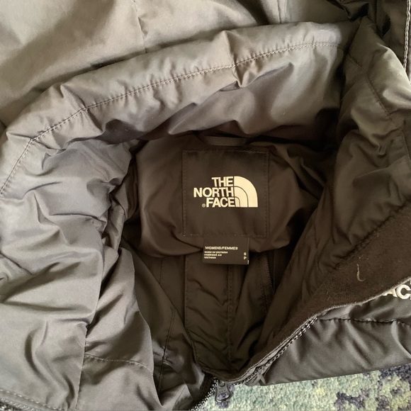 The North Face 550 Women’s Nuptse Parka Puffer Coat - Picture 8 of 9
